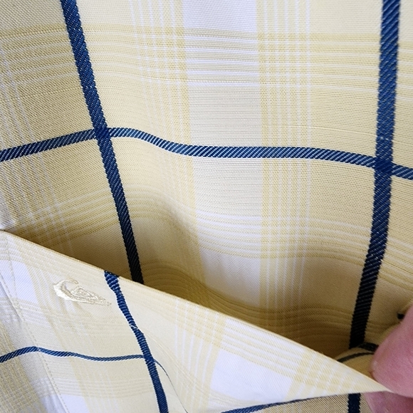 Quicksilver Plaid Button Front Shirt Short Sleeve Yellow Navy White Size XL - Picture 8 of 16